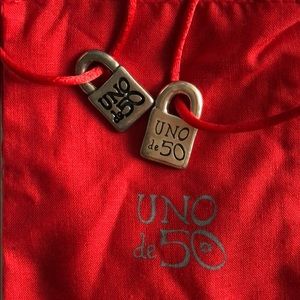 UNO de 50 Padlock charms